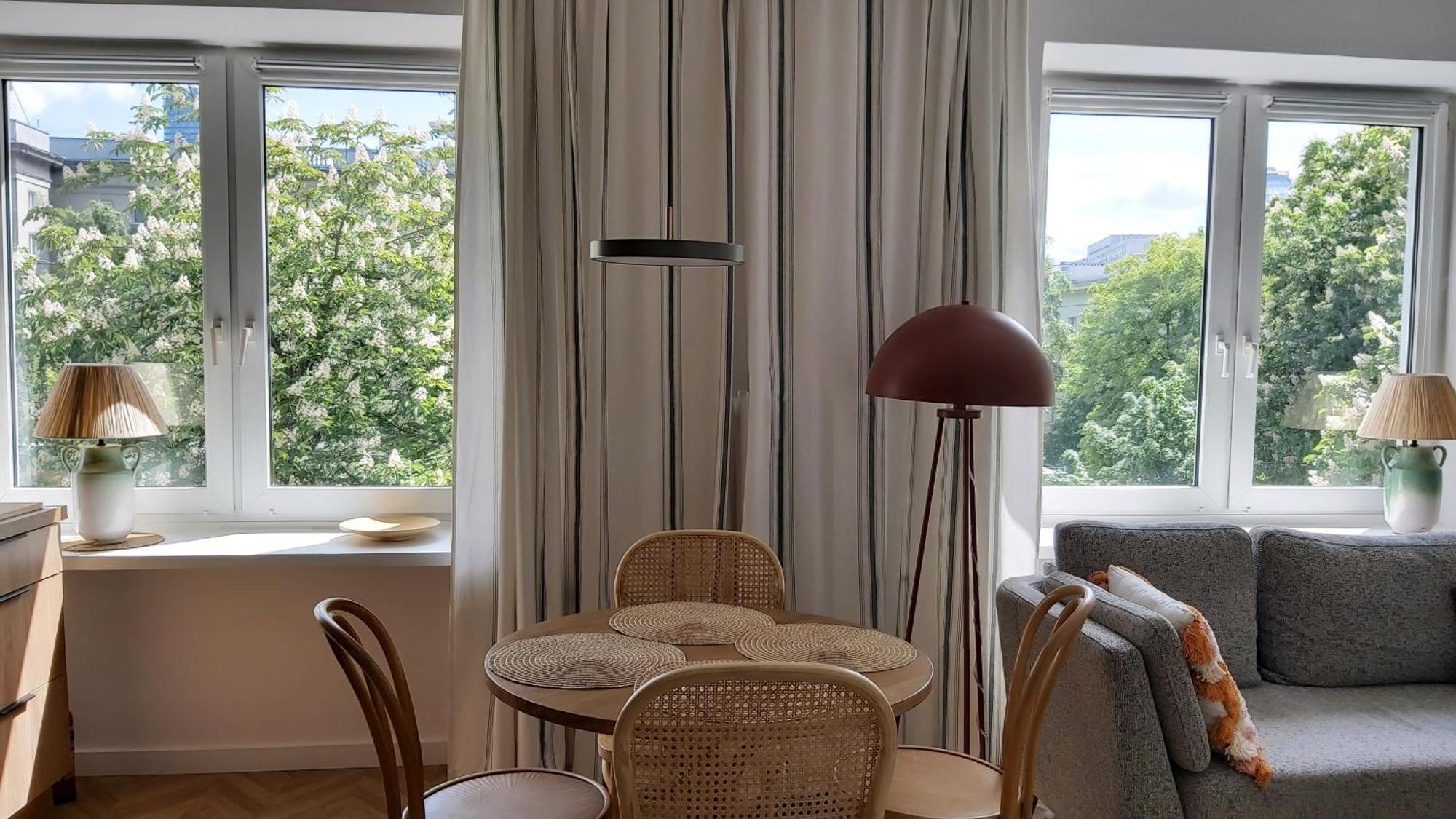Olive Garden Center Apartment Warsaw